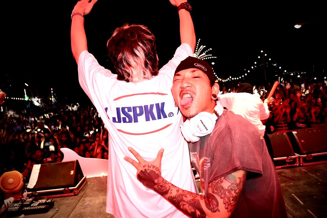 แจ๊ส ชวนชื่น