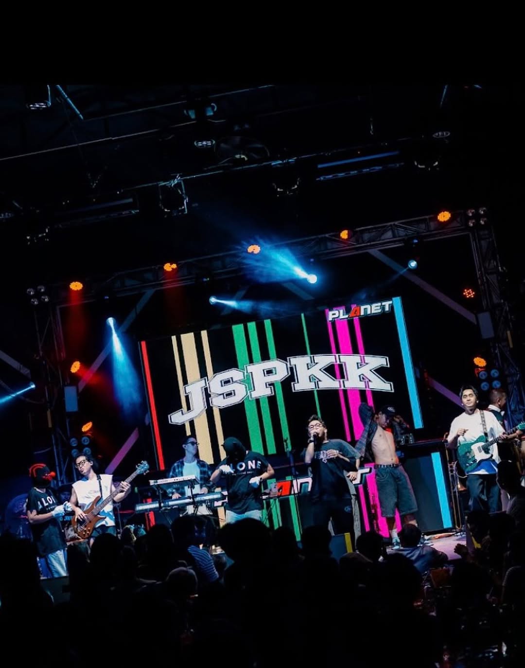 แจ๊ส ชวนชื่น