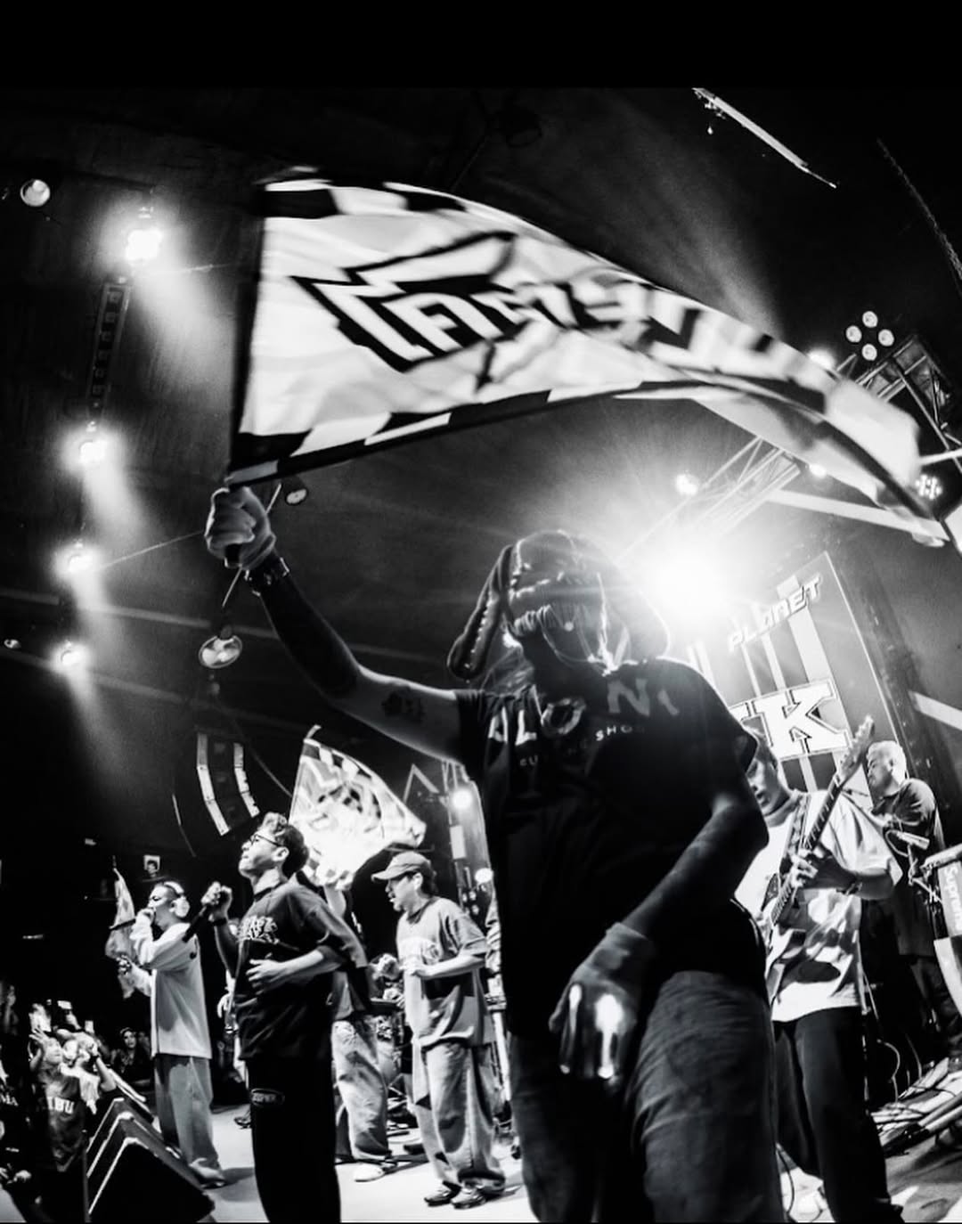 แจ๊ส ชวนชื่น