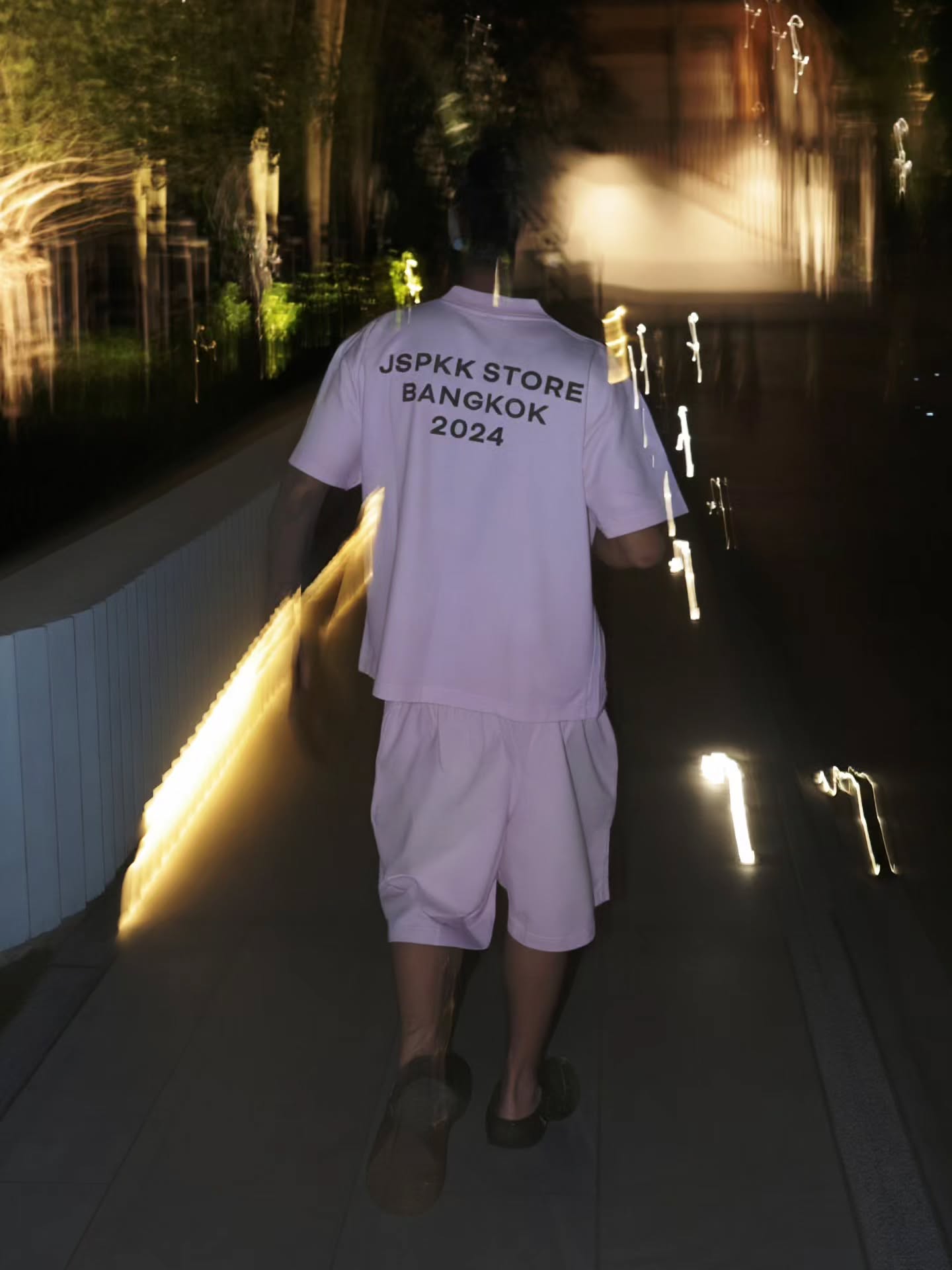 แจ๊ส ชวนชื่น