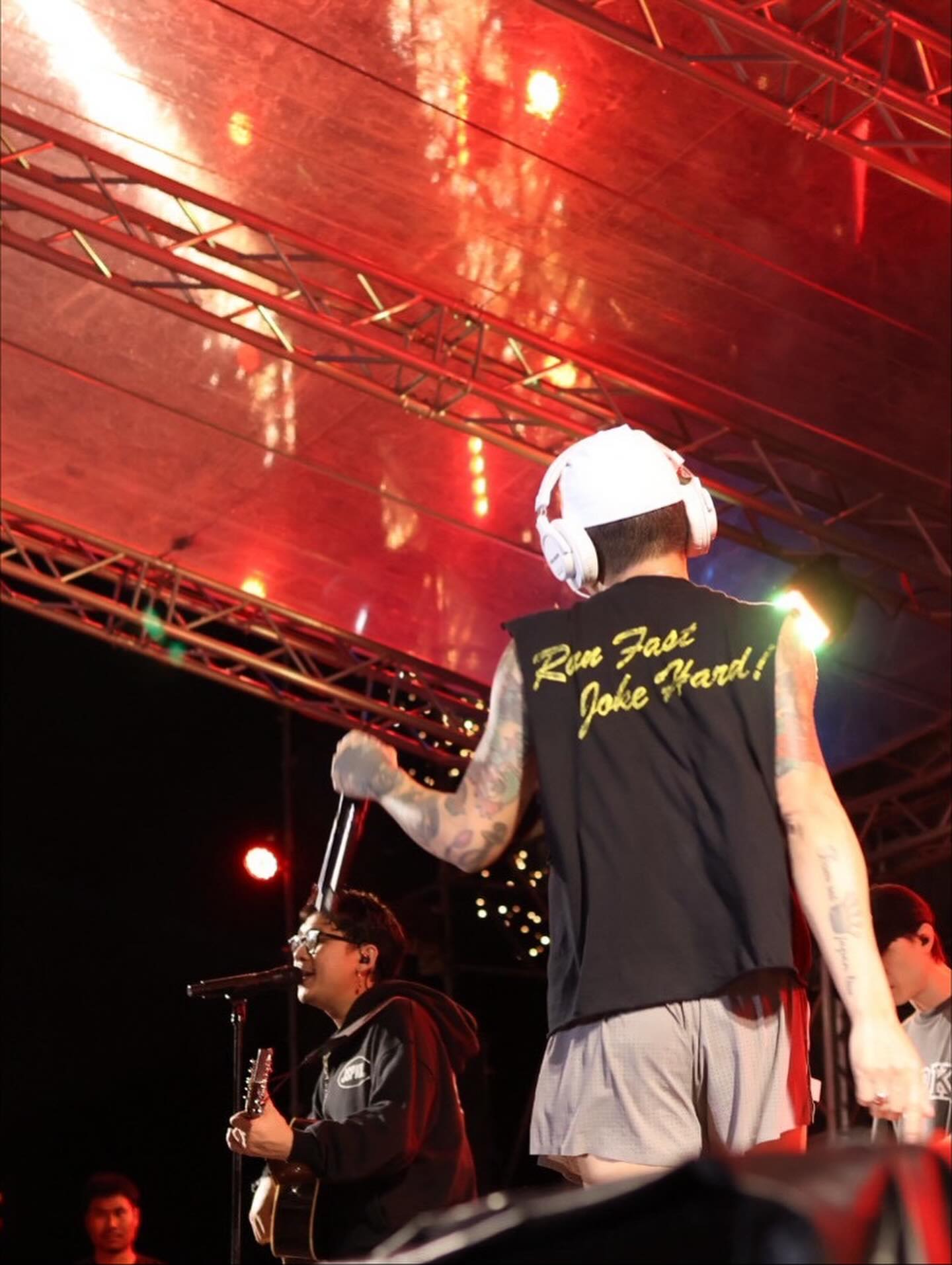 แจ๊ส ชวนชื่น