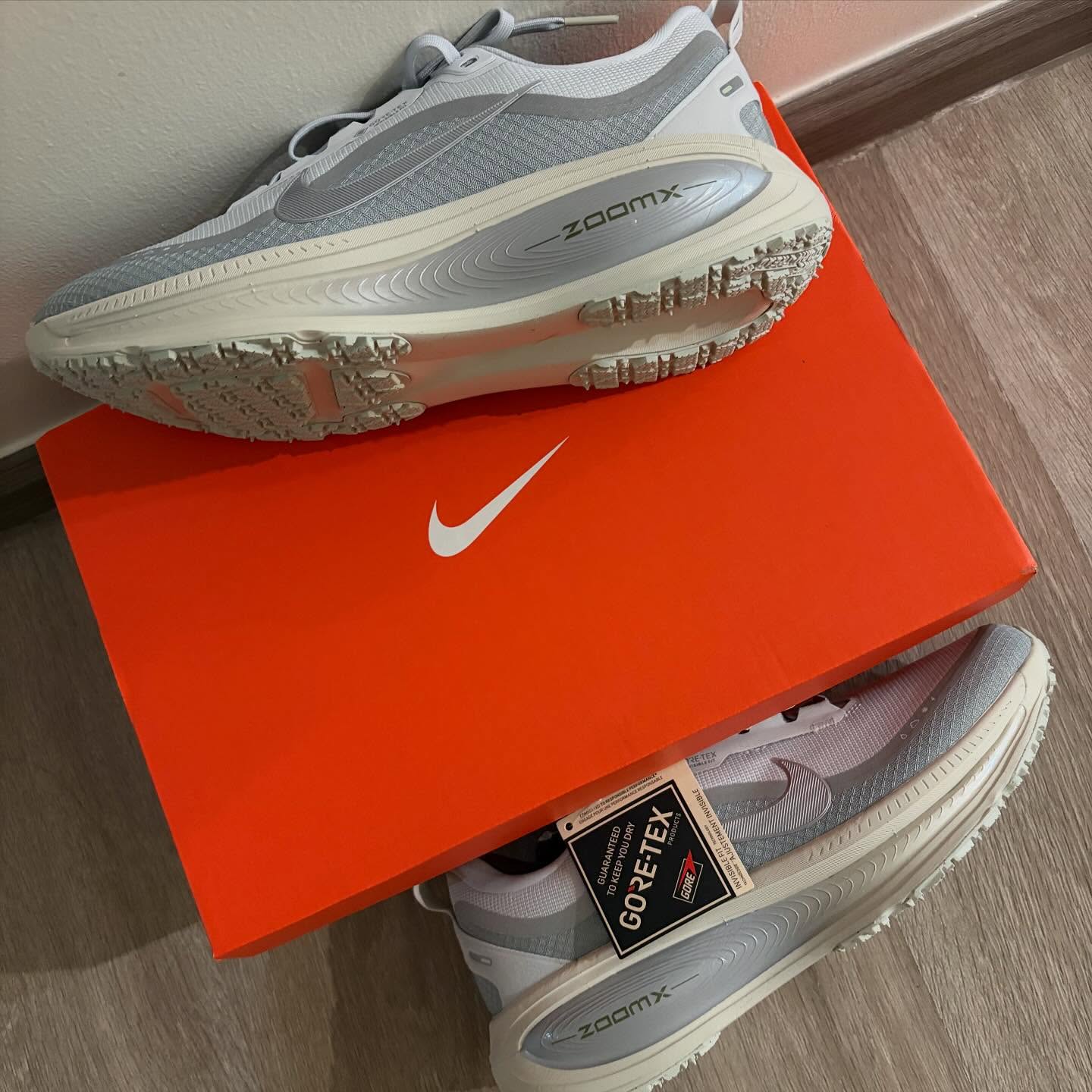 แจ๊ส ชวนชื่น