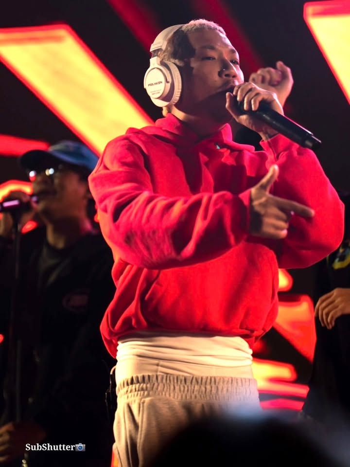 แจ๊ส ชวนชื่น