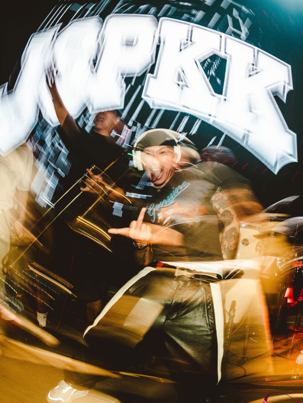 แจ๊ส ชวนชื่น