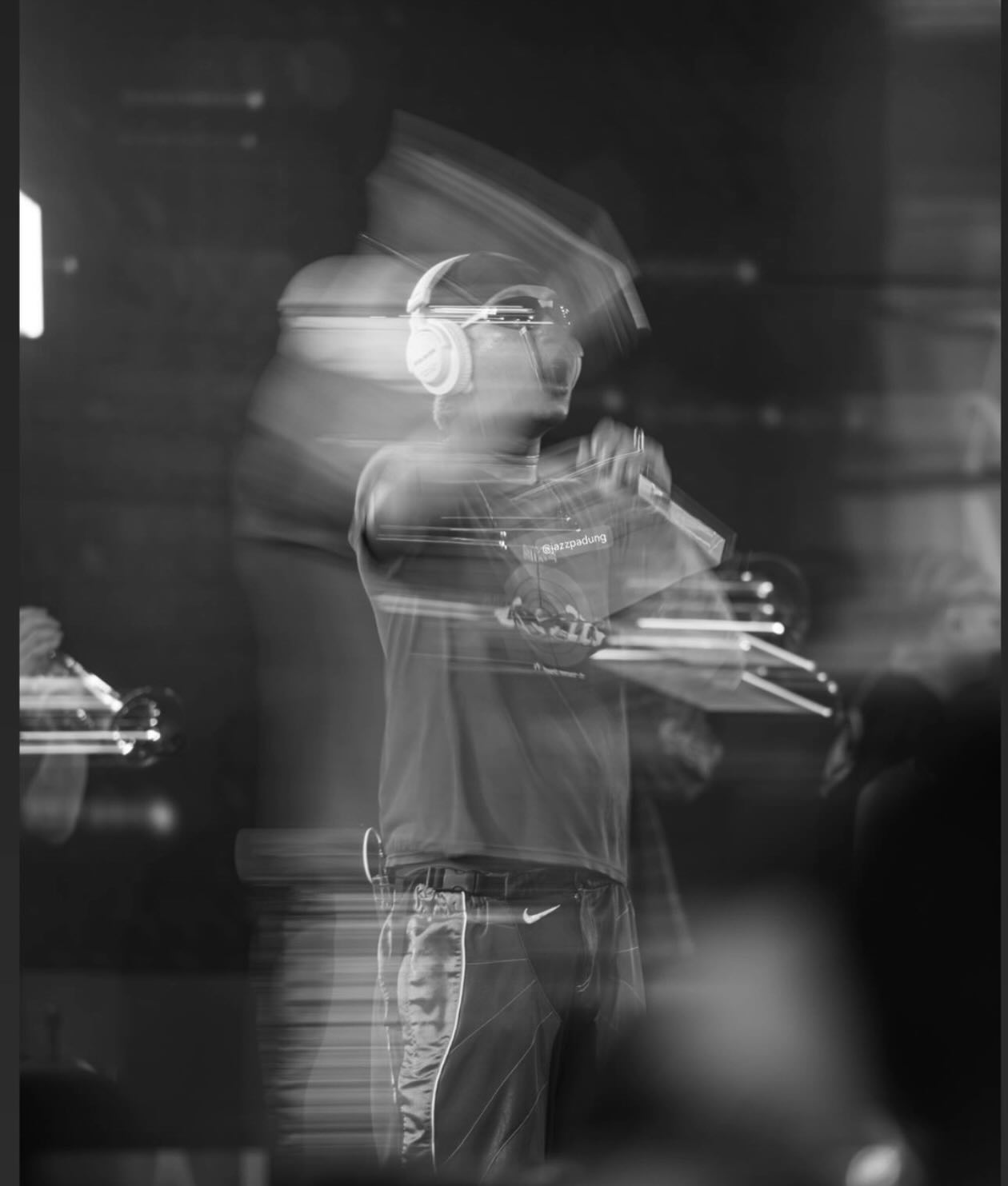 แจ๊ส ชวนชื่น