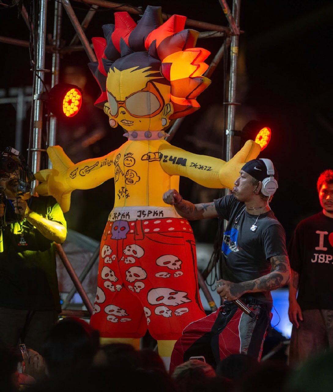 แจ๊ส ชวนชื่น