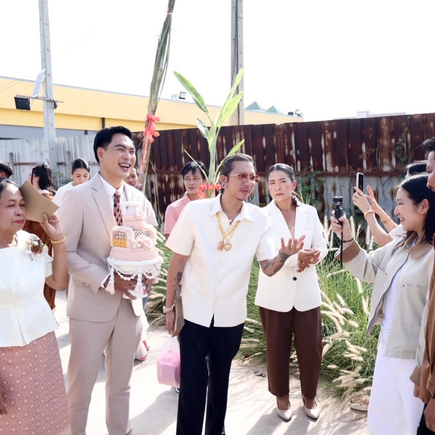 แจ๊ส ชวนชื่น