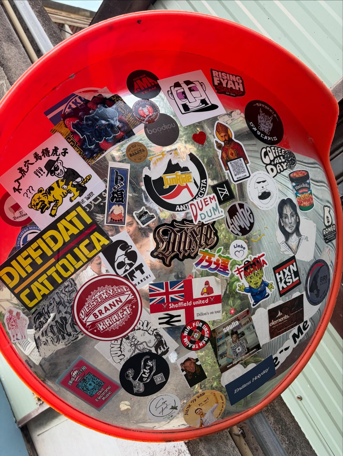 แจ๊ส ชวนชื่น