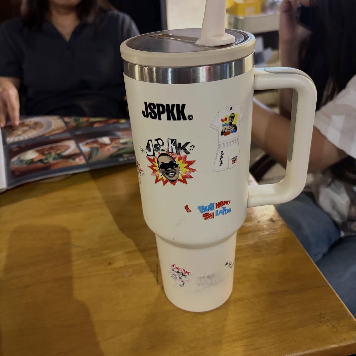 แจ๊ส ชวนชื่น