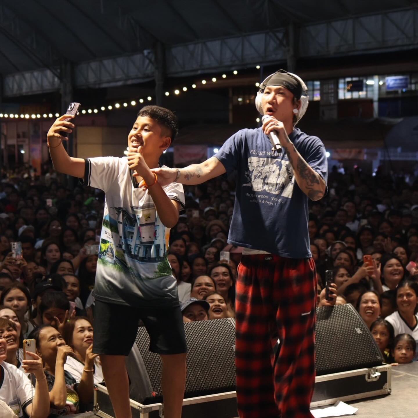 แจ๊ส ชวนชื่น