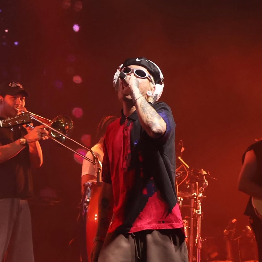 แจ๊ส ชวนชื่น