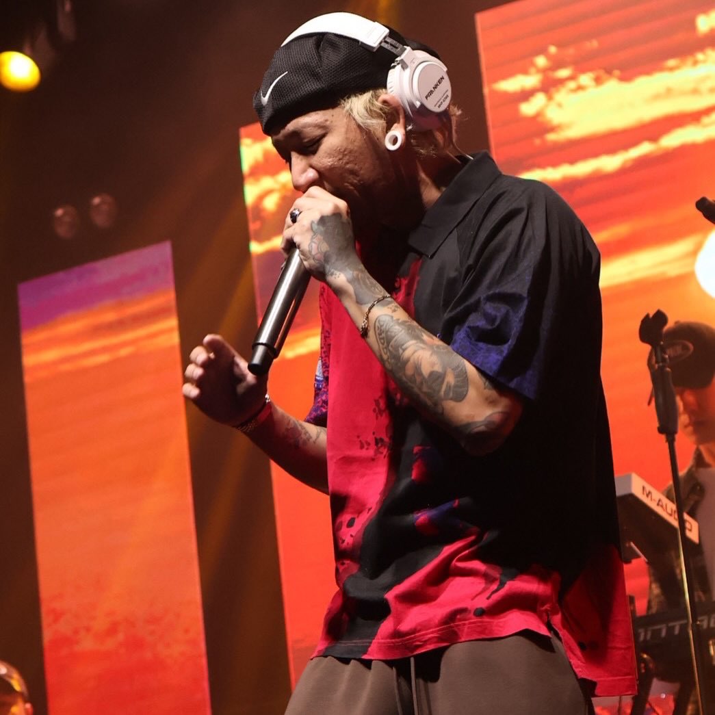 แจ๊ส ชวนชื่น