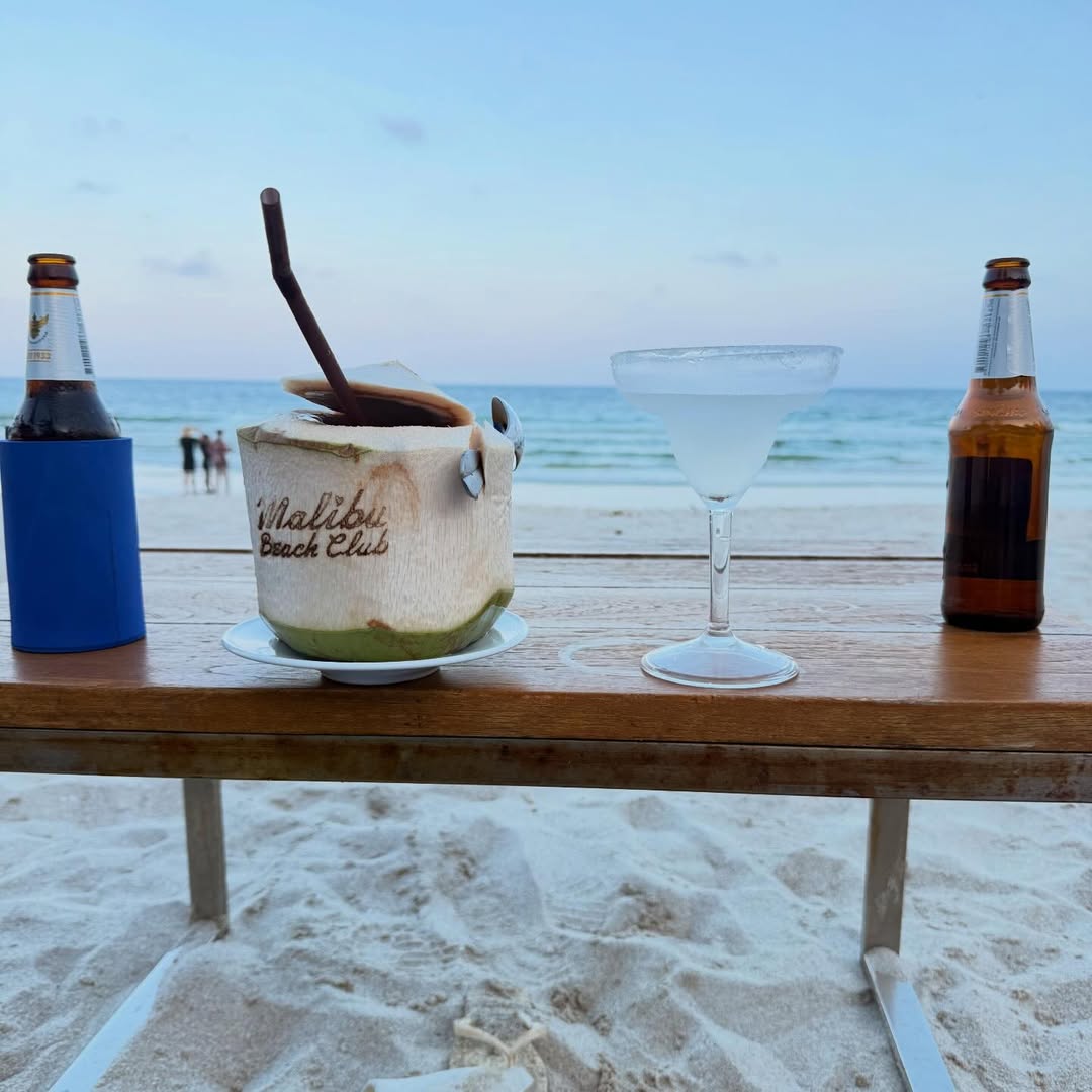 แจ๊ส ชวนชื่น