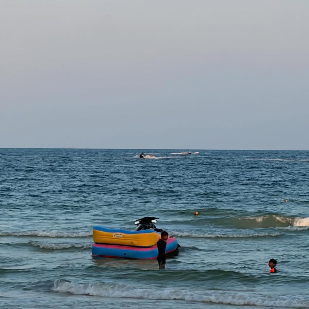 แจ๊ส ชวนชื่น