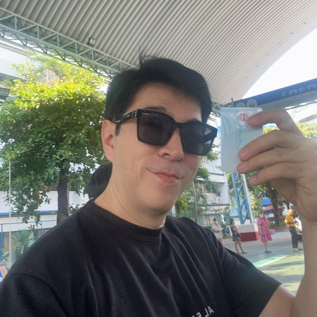 แซม - ยุรนันท์ ภมรมนตรี
