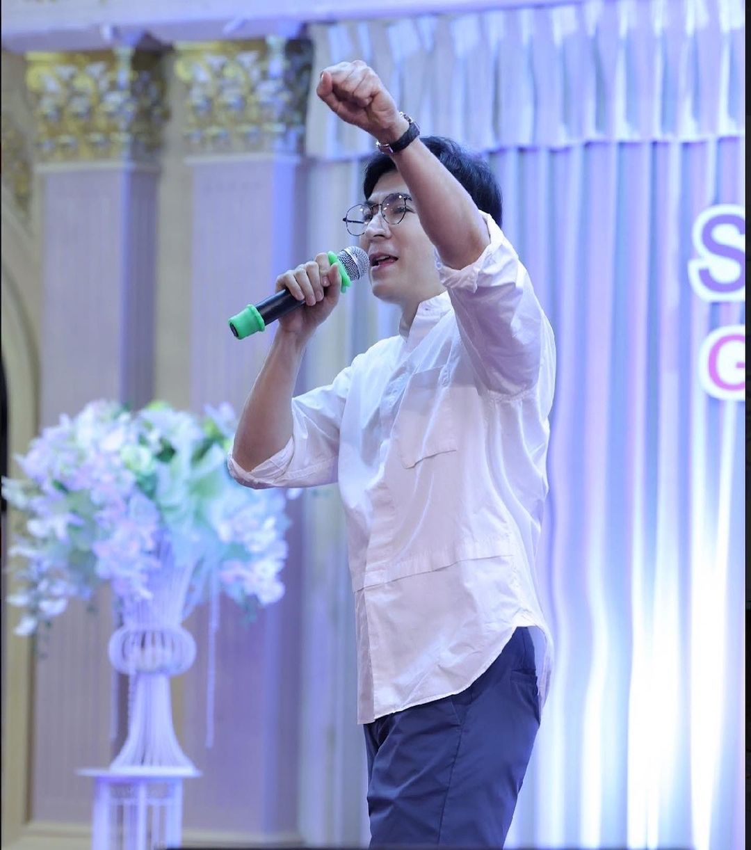 แซม - ยุรนันท์ ภมรมนตรี