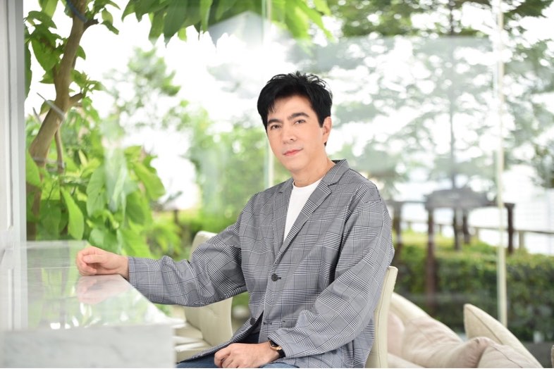 แซม - ยุรนันท์ ภมรมนตรี