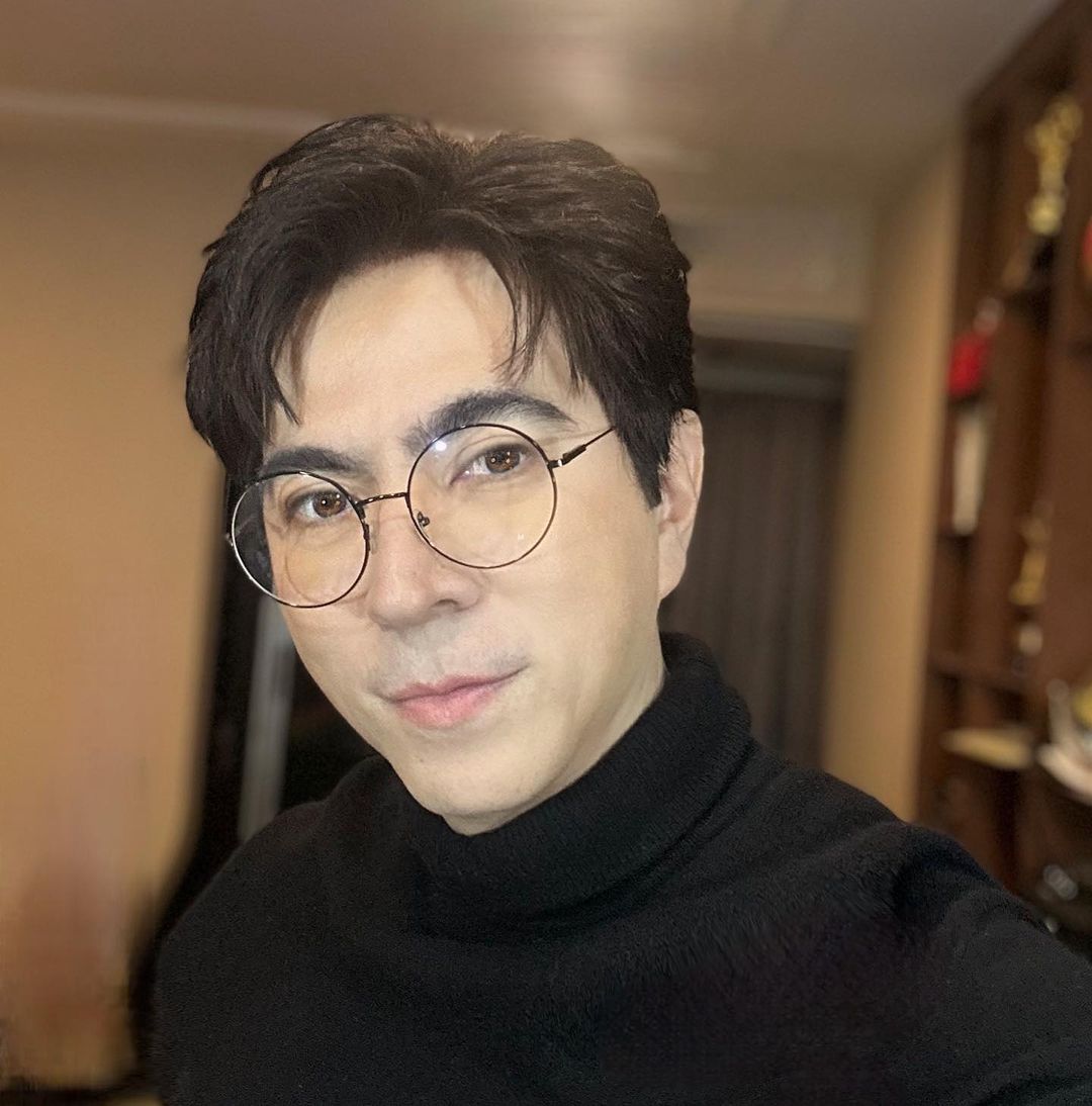 แซม - ยุรนันท์ ภมรมนตรี