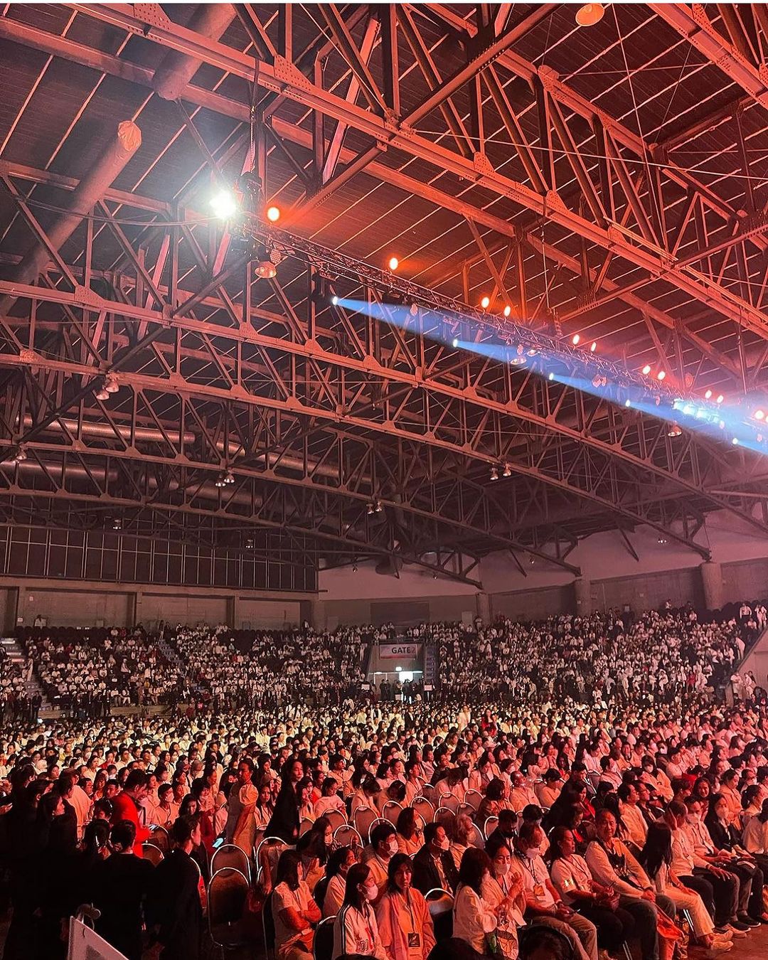 แซม - ยุรนันท์ ภมรมนตรี