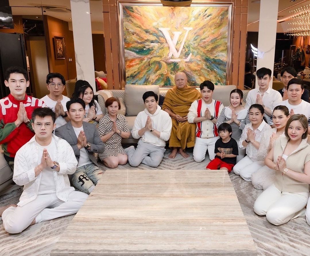 แซม - ยุรนันท์ ภมรมนตรี