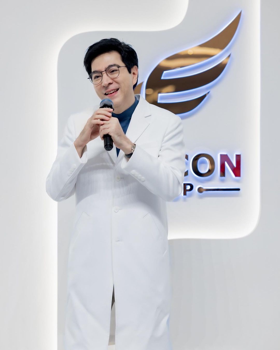 แซม - ยุรนันท์ ภมรมนตรี