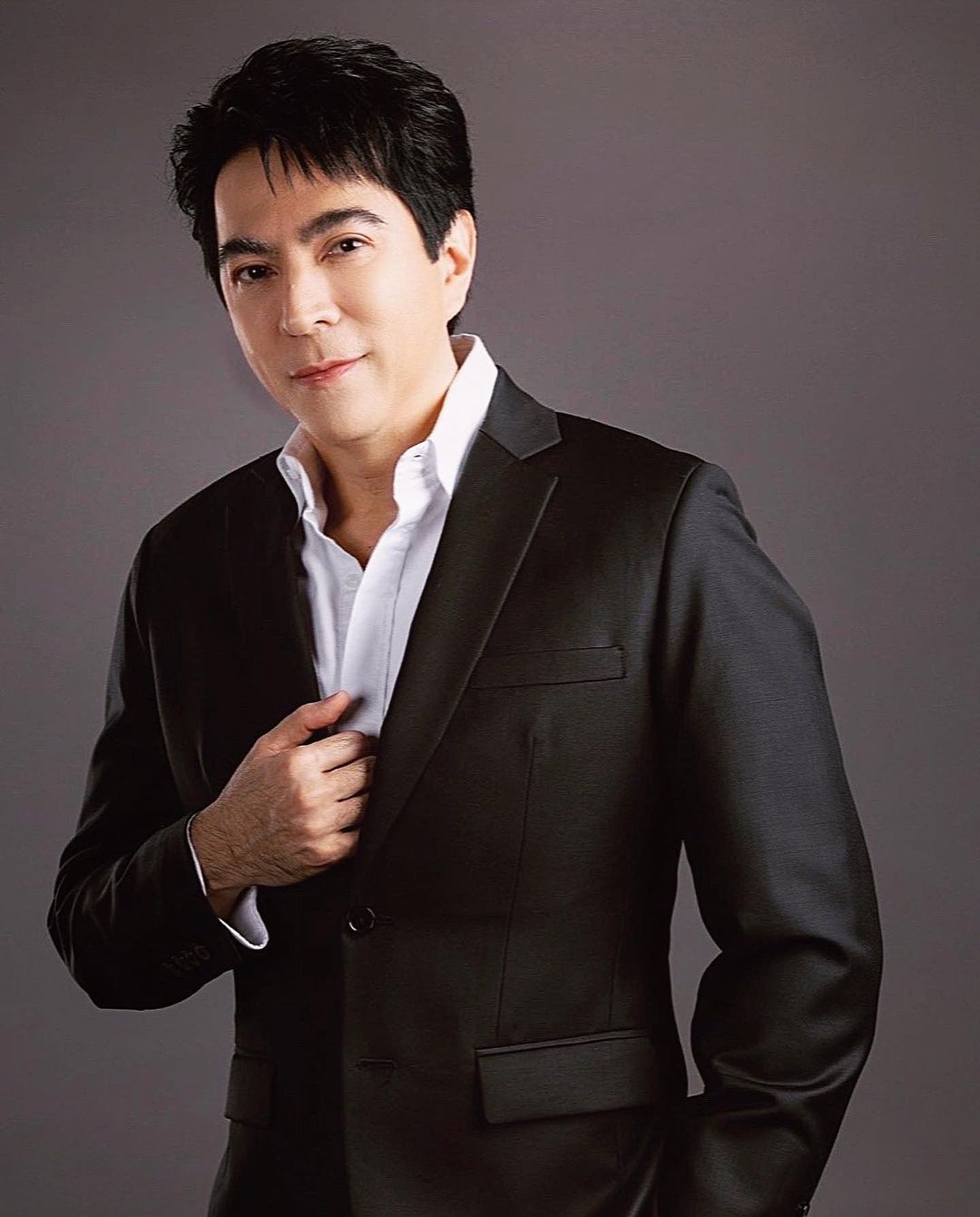 แซม - ยุรนันท์ ภมรมนตรี
