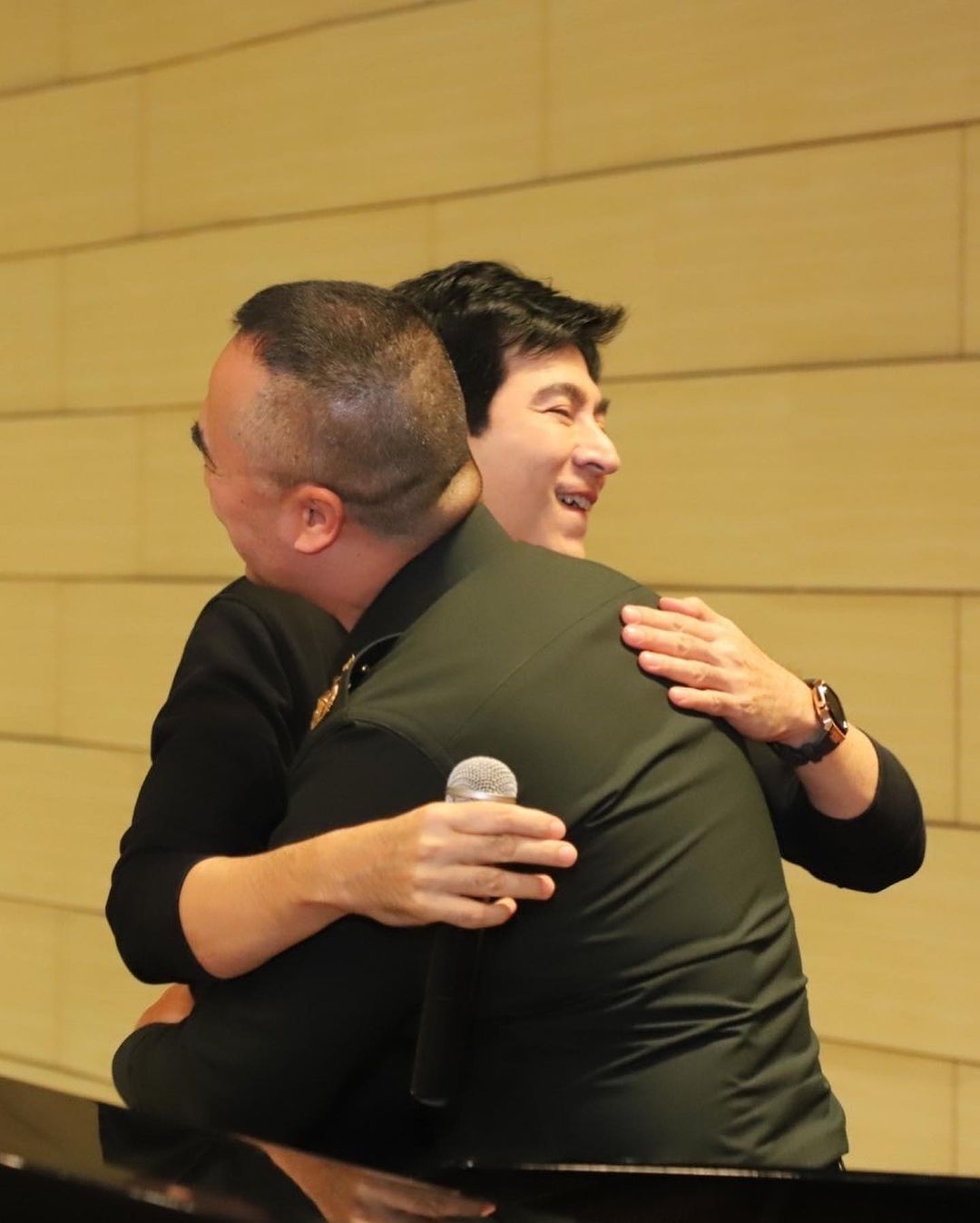 แซม - ยุรนันท์ ภมรมนตรี