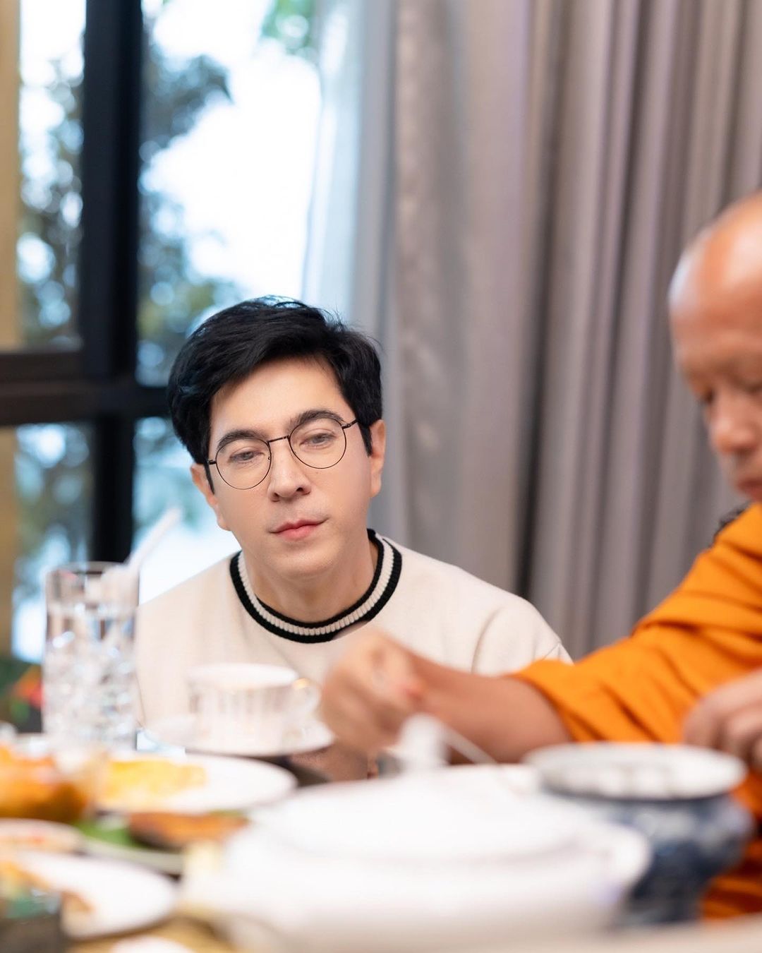 แซม - ยุรนันท์ ภมรมนตรี