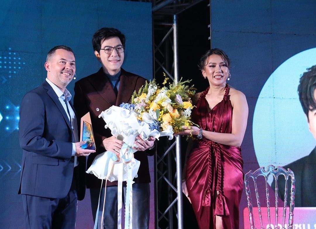 แซม - ยุรนันท์ ภมรมนตรี