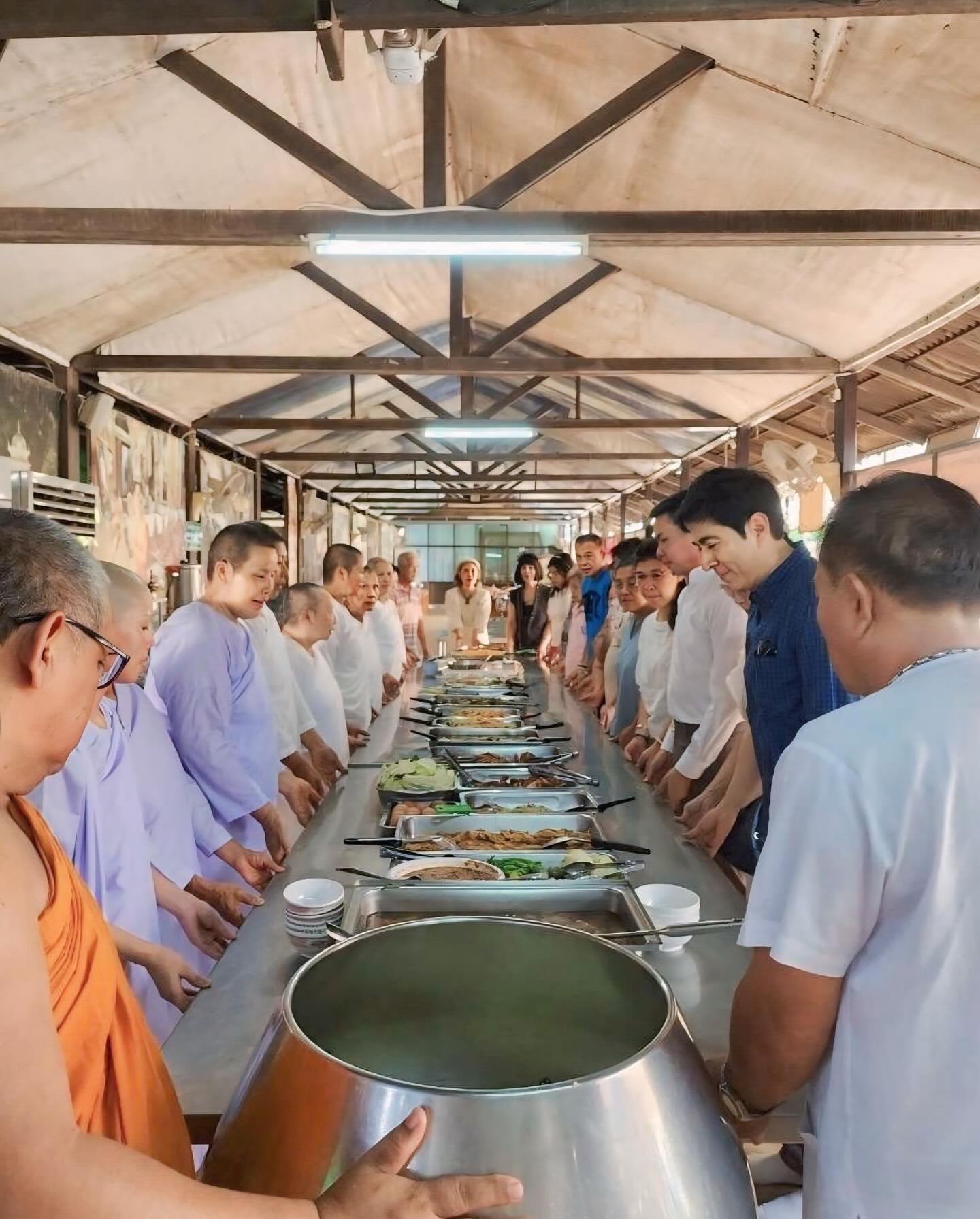 แซม - ยุรนันท์ ภมรมนตรี