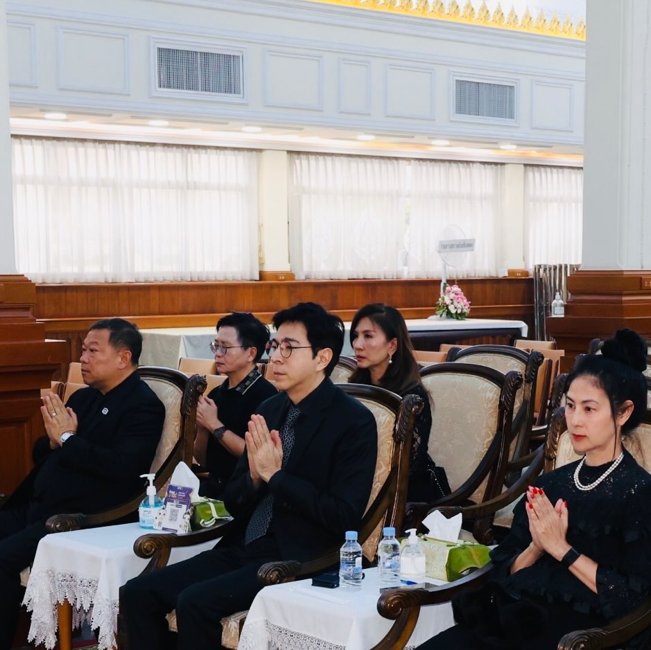 แซม - ยุรนันท์ ภมรมนตรี