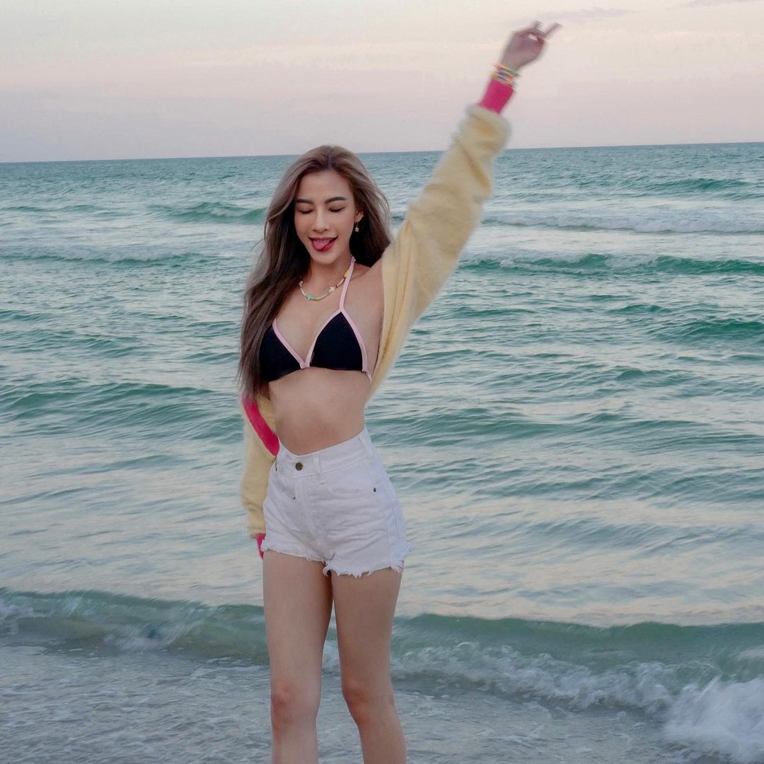 แจมมี่ - ปาณิชดา แสงสุวรรณ