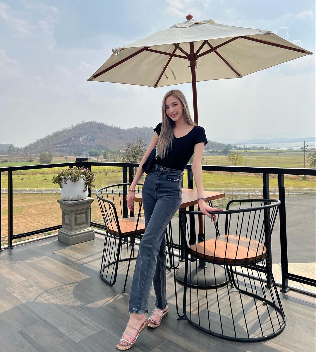 แจมมี่ - ปาณิชดา แสงสุวรรณ