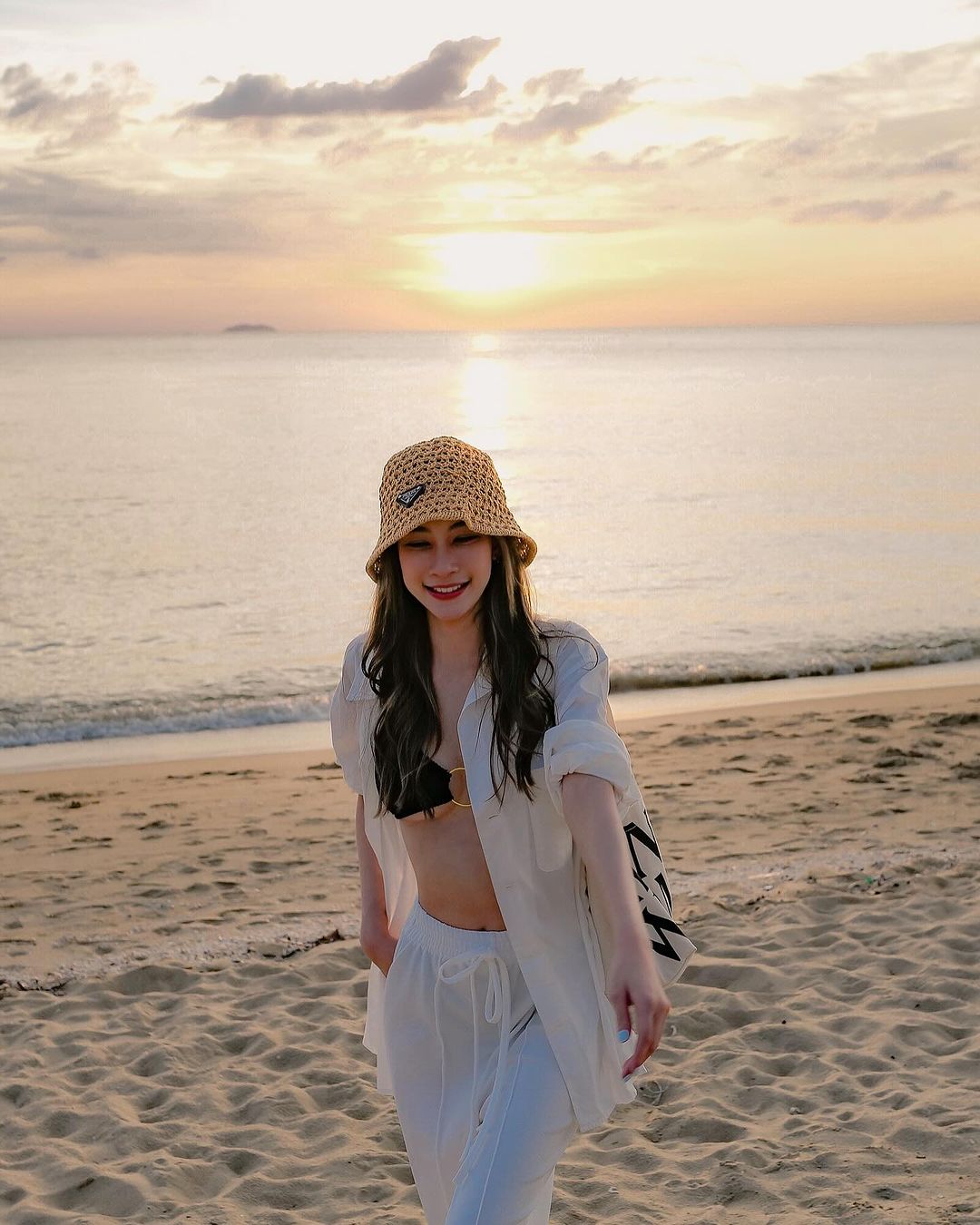 แจมมี่ - ปาณิชดา แสงสุวรรณ