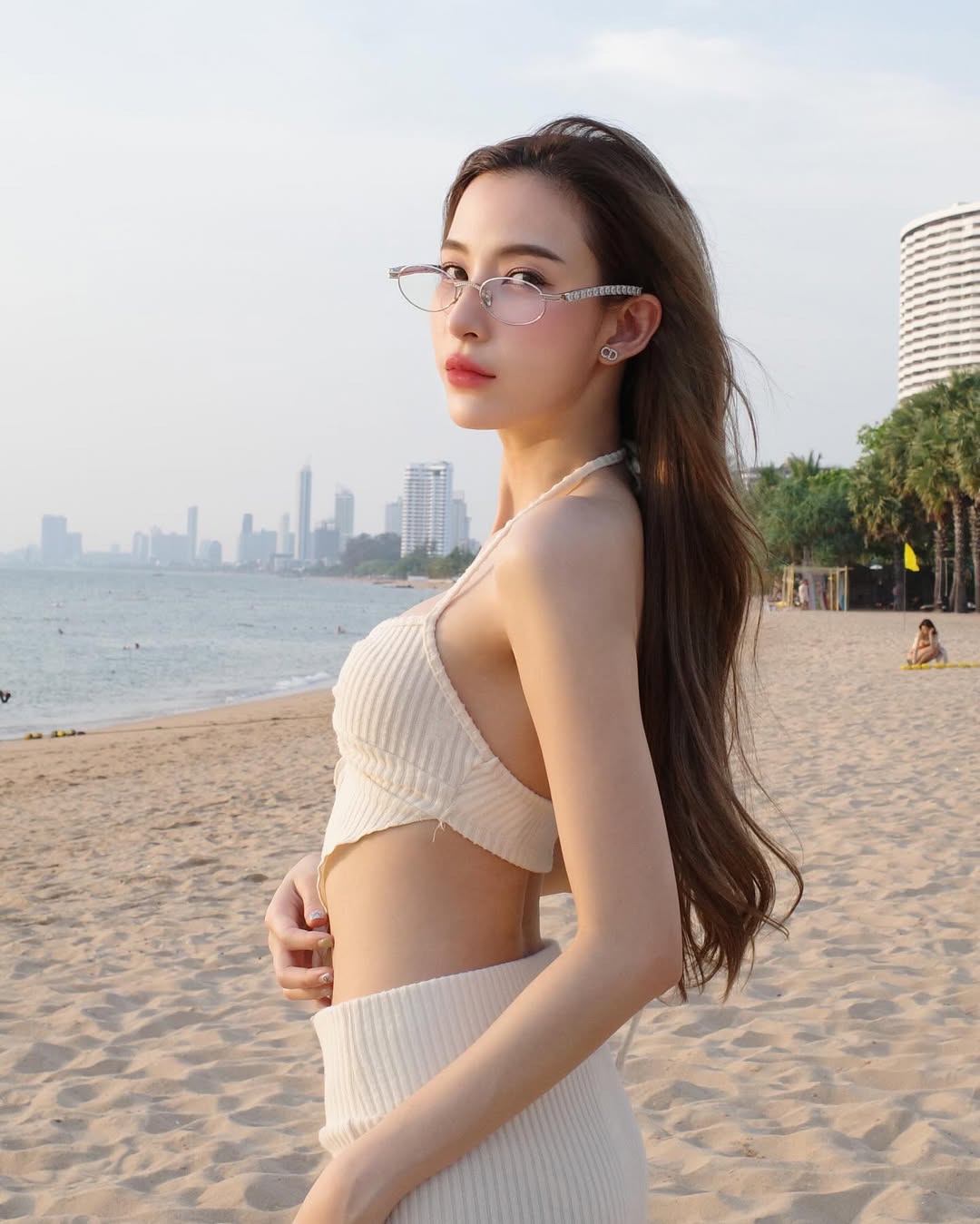 แจมมี่ - ปาณิชดา แสงสุวรรณ