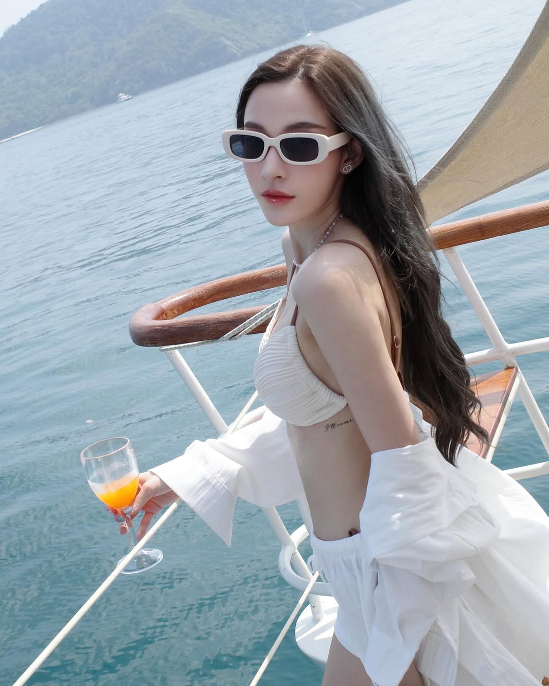 แจมมี่ - ปาณิชดา แสงสุวรรณ