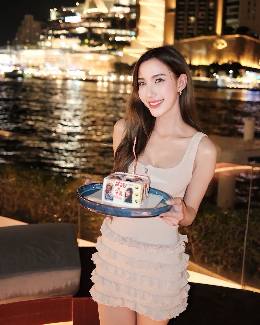 แจมมี่ - ปาณิชดา แสงสุวรรณ