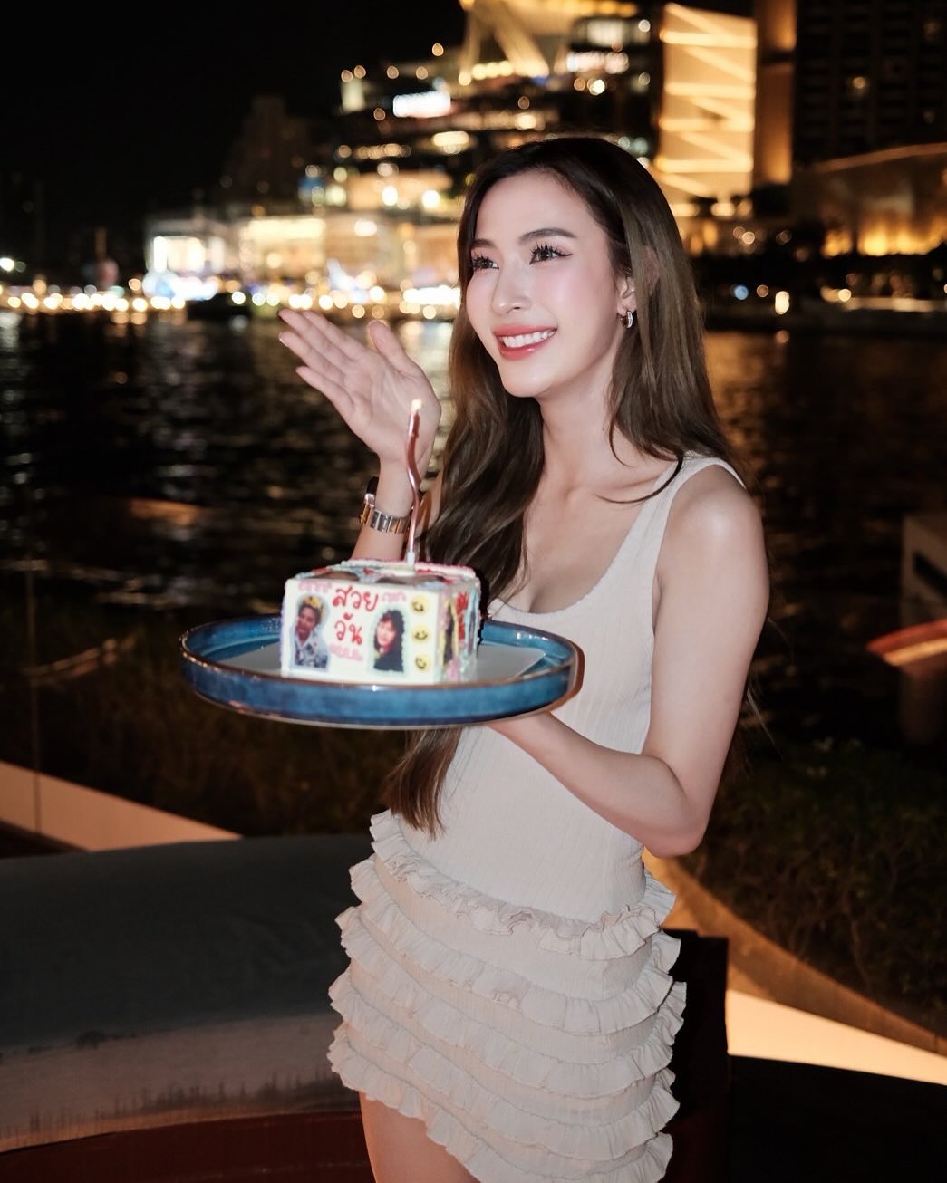 แจมมี่ - ปาณิชดา แสงสุวรรณ