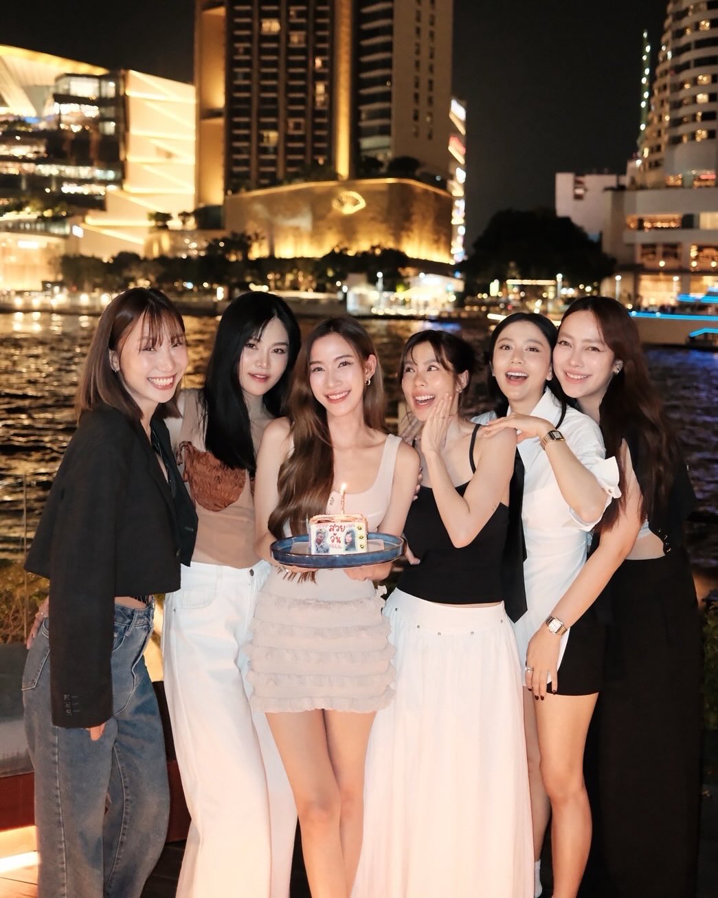 แจมมี่ - ปาณิชดา แสงสุวรรณ