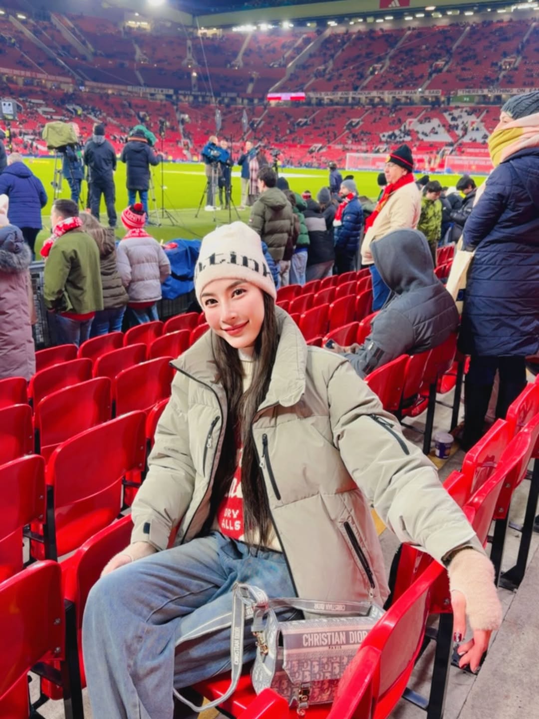 แจมมี่ - ปาณิชดา แสงสุวรรณ