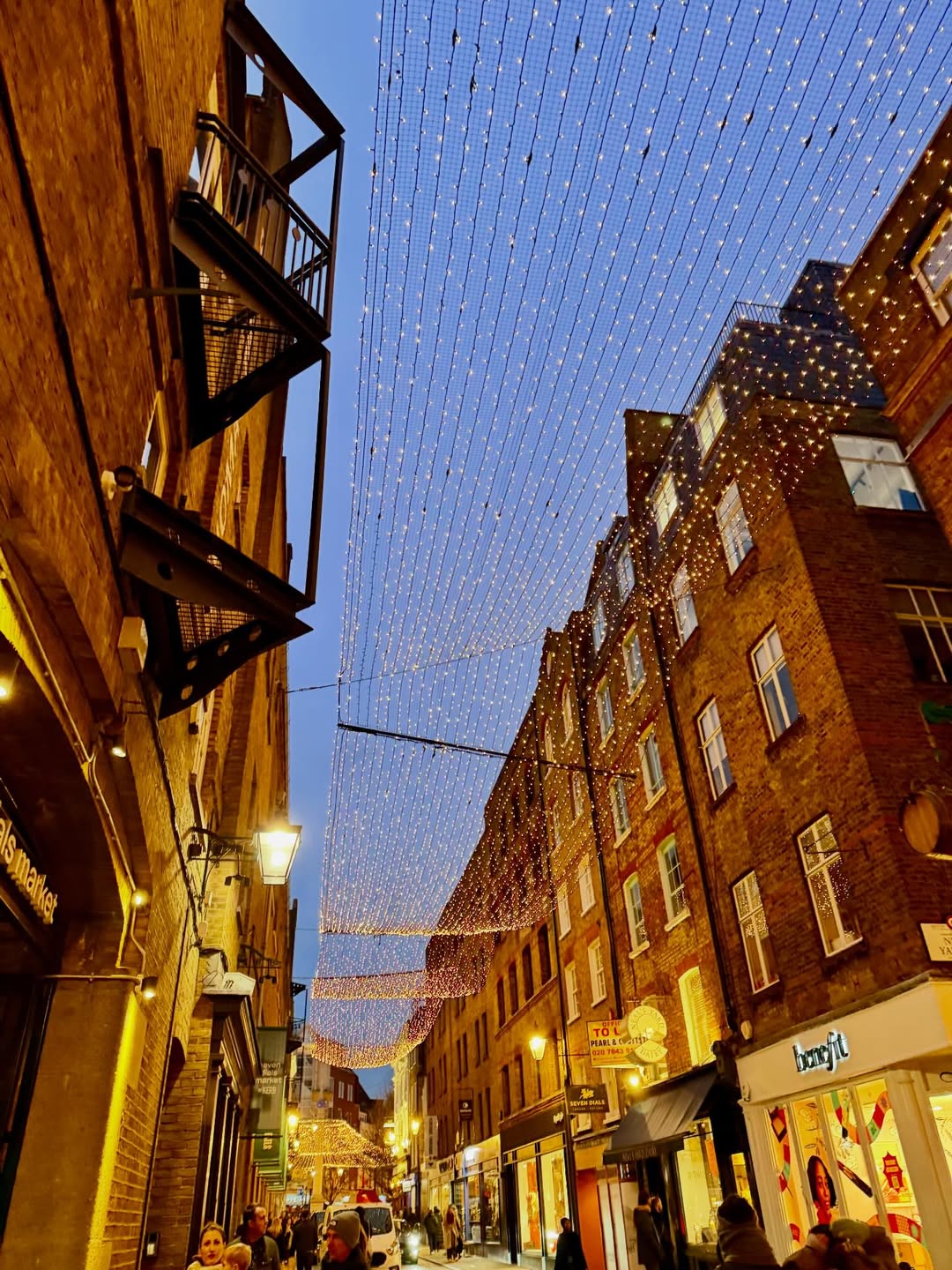 แจมมี่ - ปาณิชดา แสงสุวรรณ