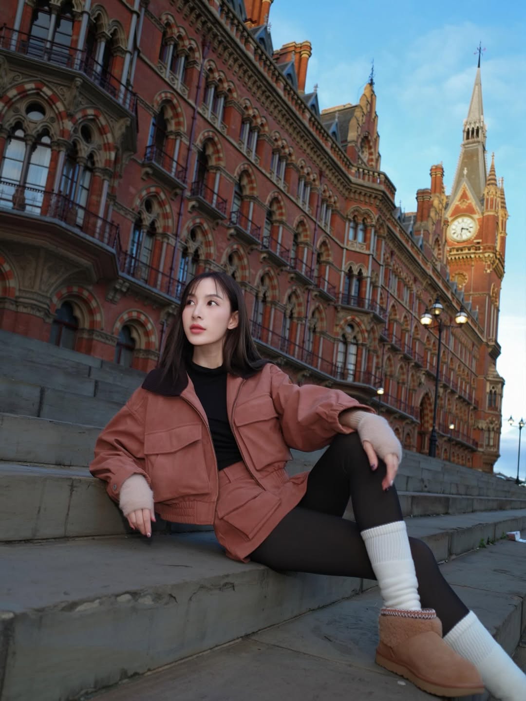 แจมมี่ - ปาณิชดา แสงสุวรรณ