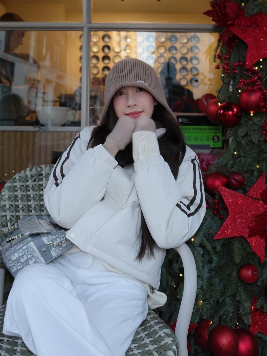 แจมมี่ - ปาณิชดา แสงสุวรรณ