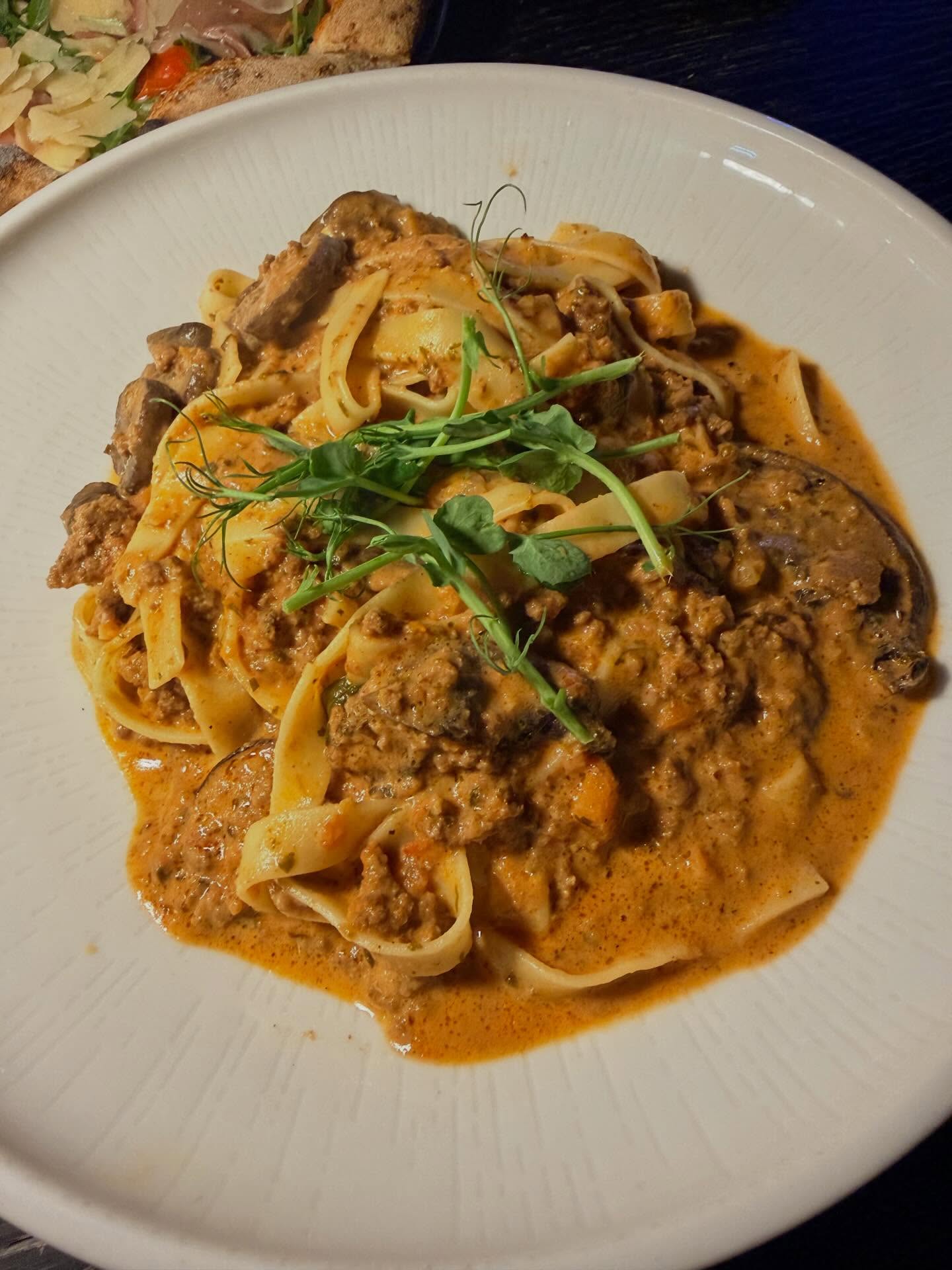 แจมมี่ - ปาณิชดา แสงสุวรรณ