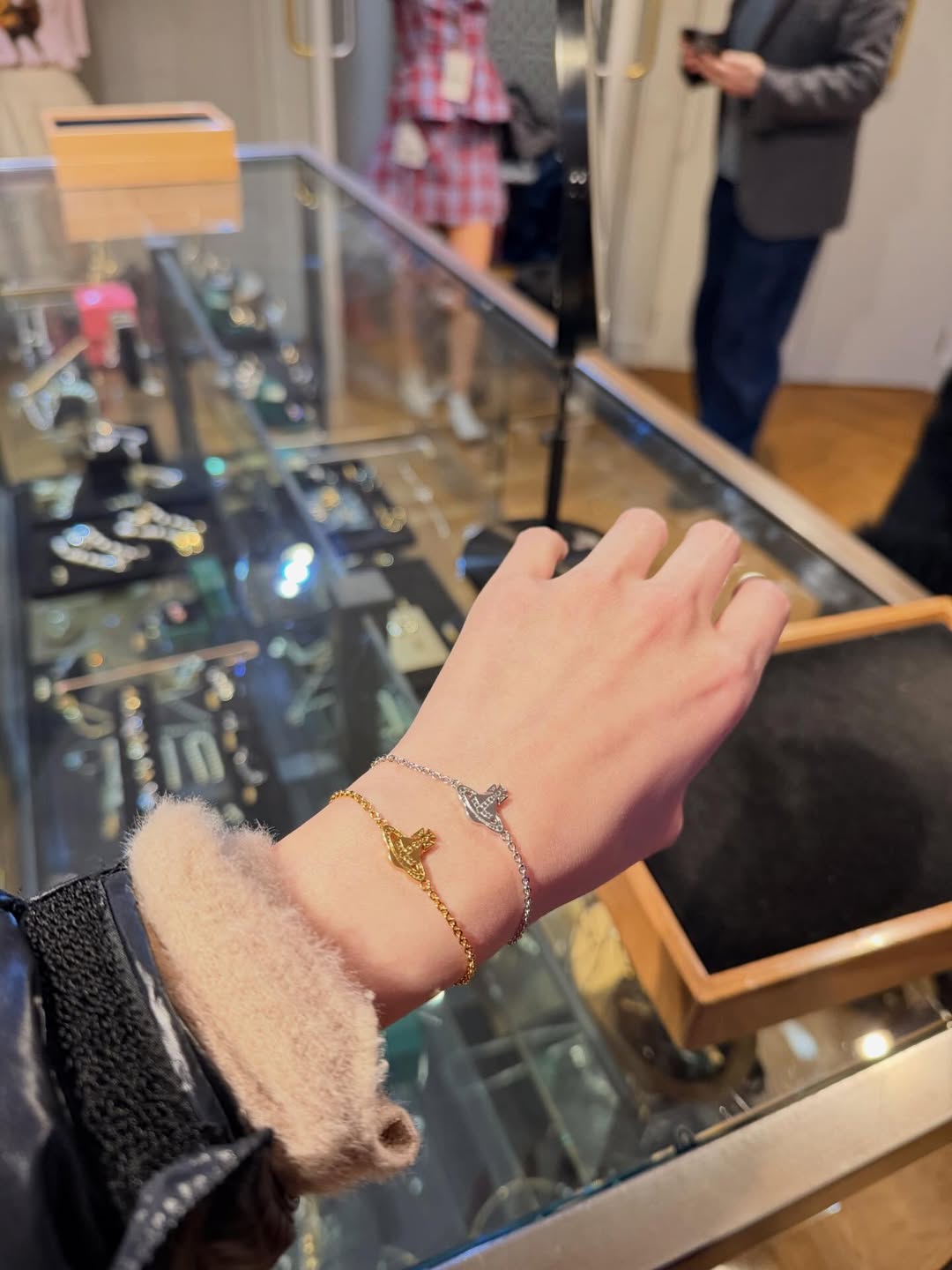 แจมมี่ - ปาณิชดา แสงสุวรรณ