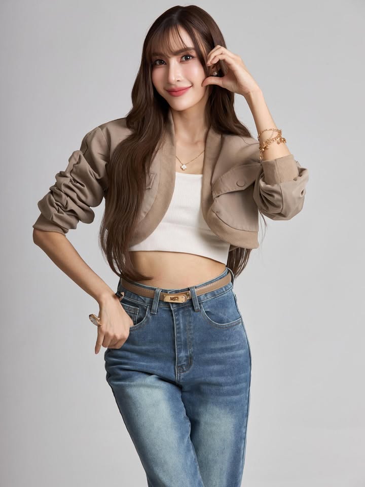 แจมมี่ - ปาณิชดา แสงสุวรรณ