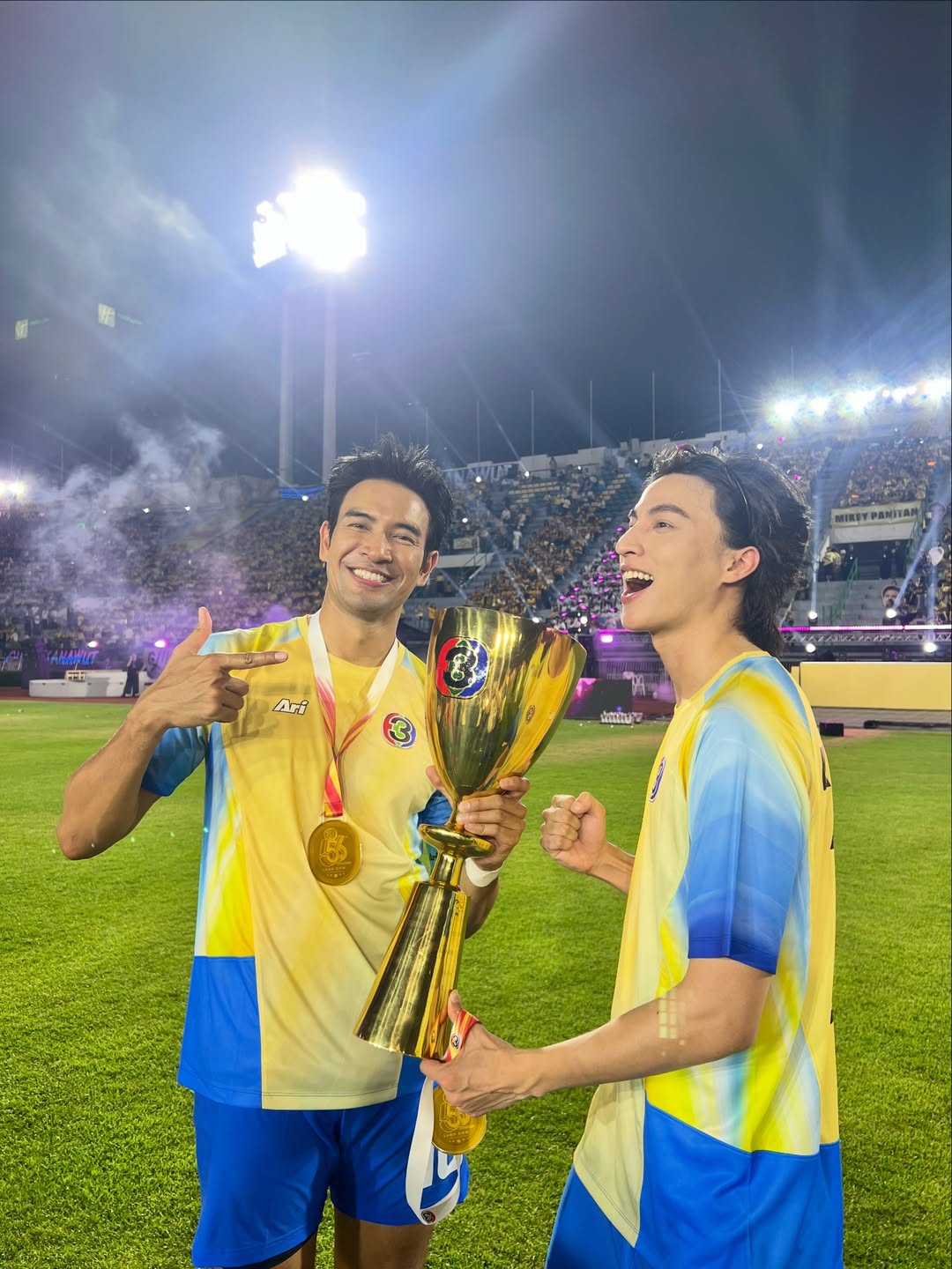 กลัฟ - คณาวุฒิ ไตรพิพัฒนพงษ์