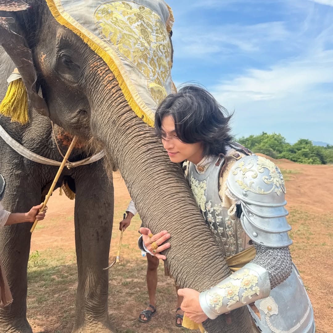 กลัฟ - คณาวุฒิ ไตรพิพัฒนพงษ์