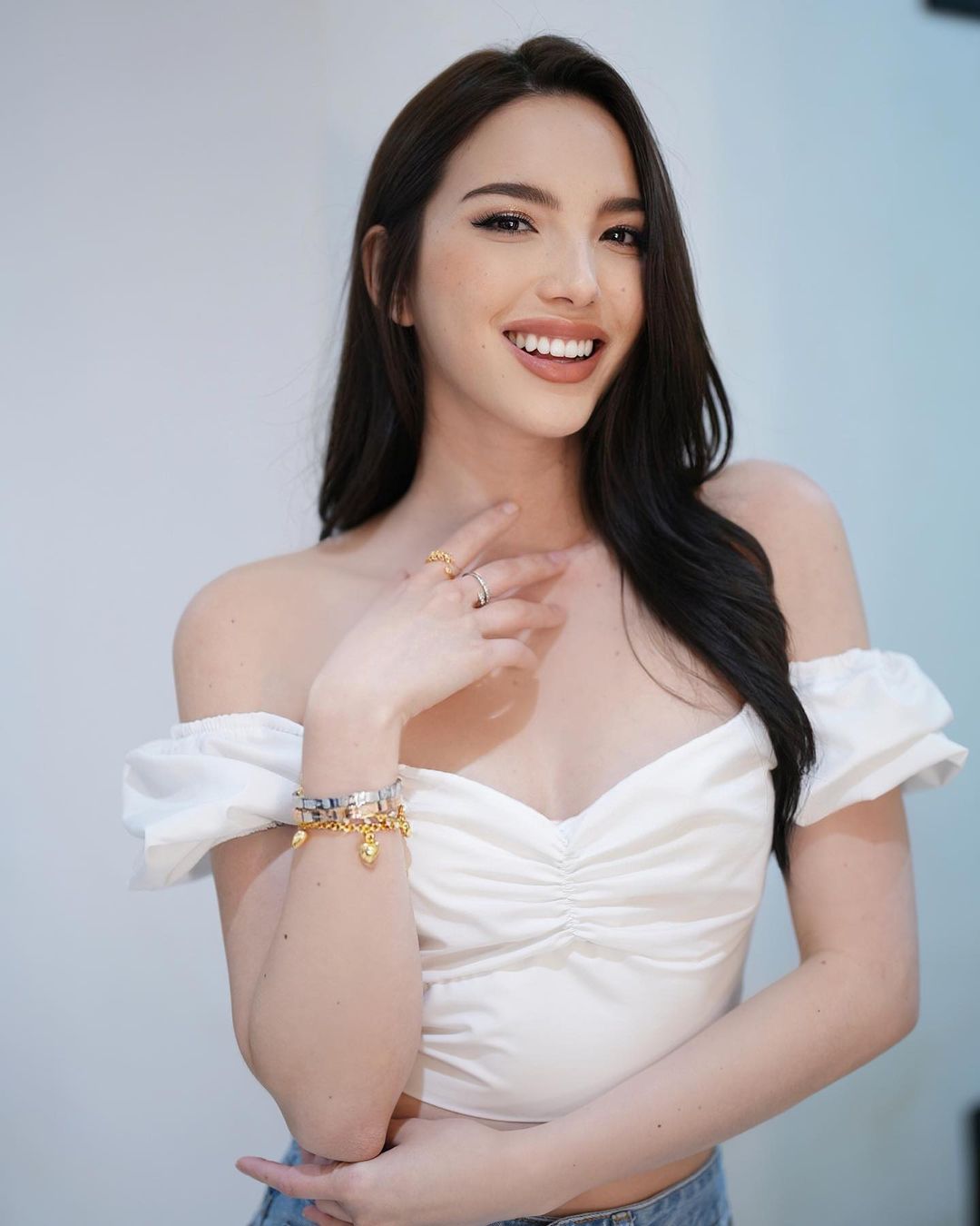 เทีย ทวีพาณิชย์พันธุ์