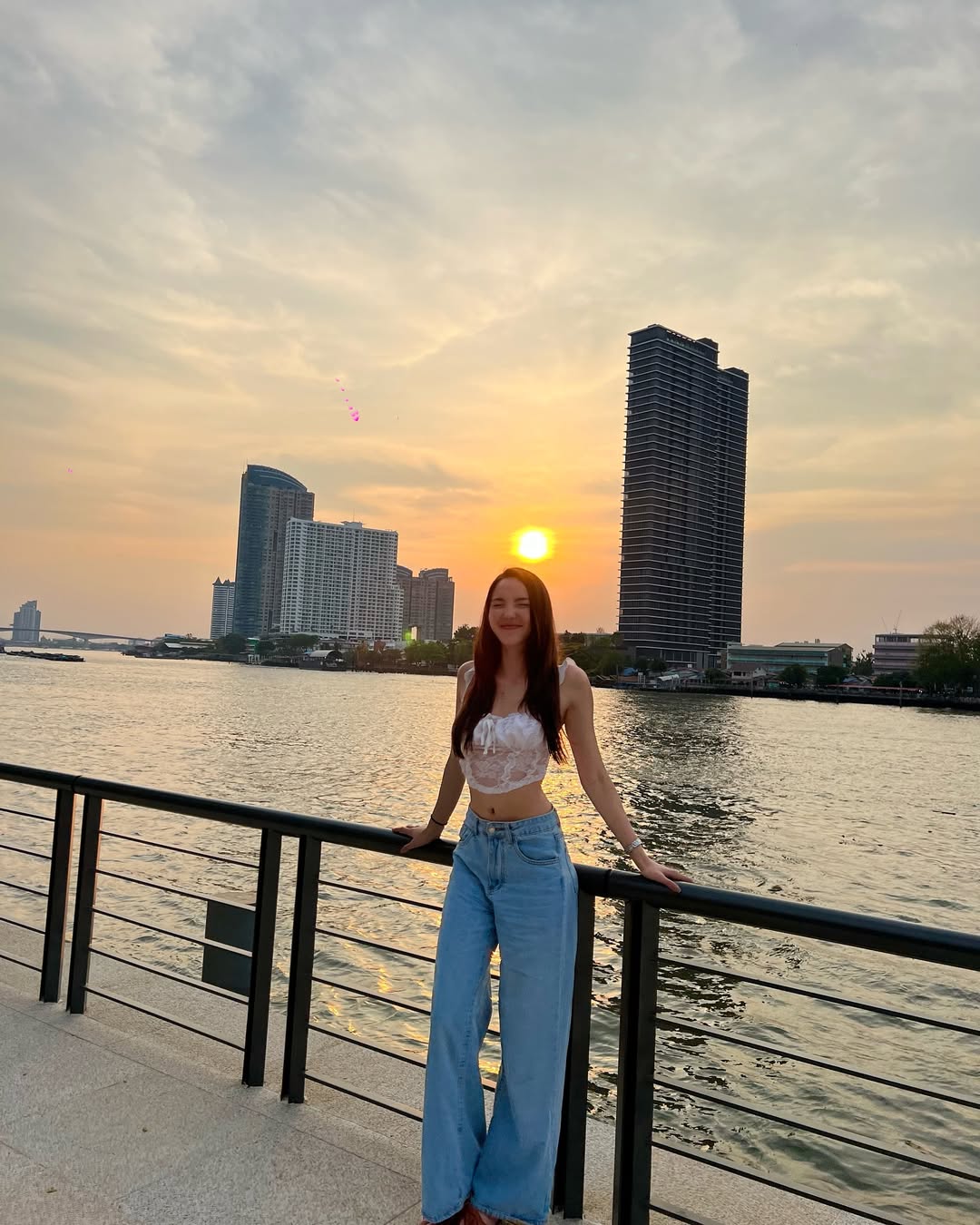 เทีย ทวีพาณิชย์พันธุ์